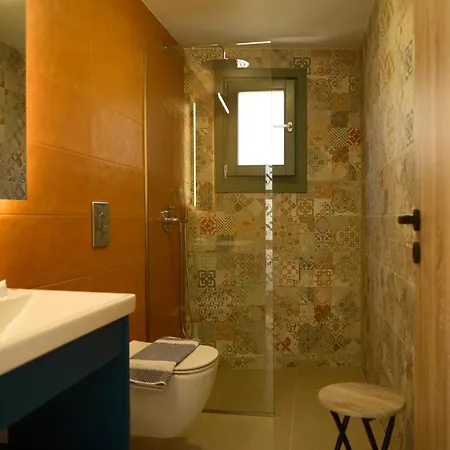 Isavella's Under The Castle Apartment *