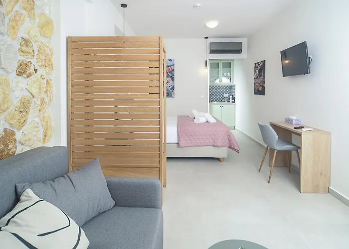 Isavella's Under The Castle