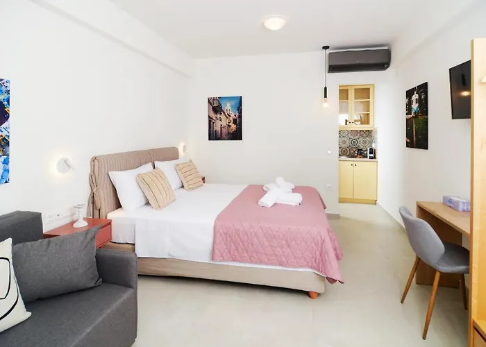 Isavella's Under The Castle Kalamáta