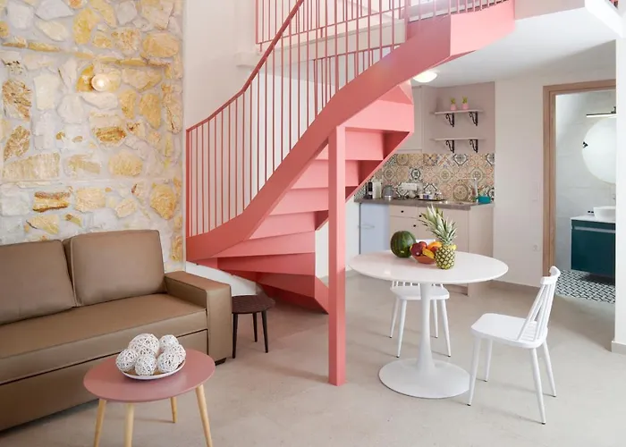 Isavella's Under The Castle *