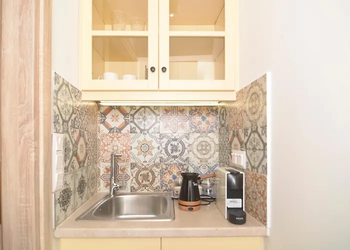 Isavella's Under The Castle *