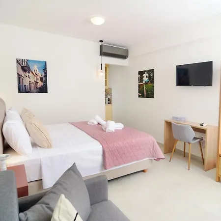 Isavella's Under The Castle