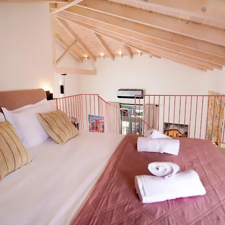 Isavella's Under The Castle Appartamento *