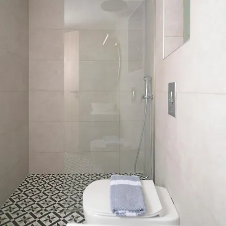 Isavella's Under The Castle Appartamento