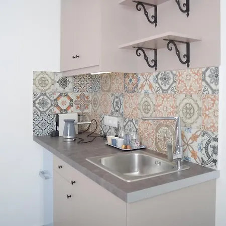 Isavella's Under The Castle Апартаменты *