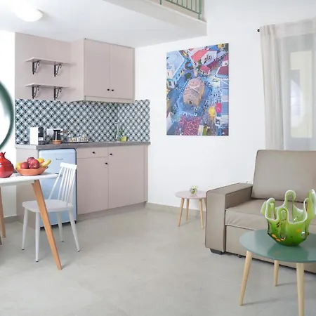 Апартаменты Isavella's Under The Castle Каламата