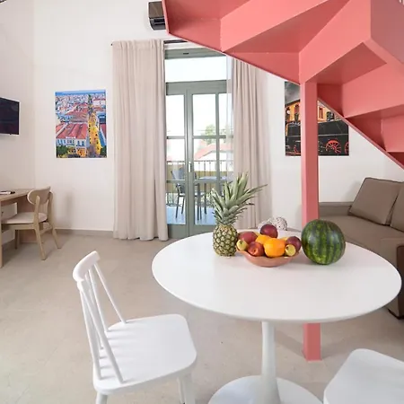 Апартаменты Isavella's Under The Castle