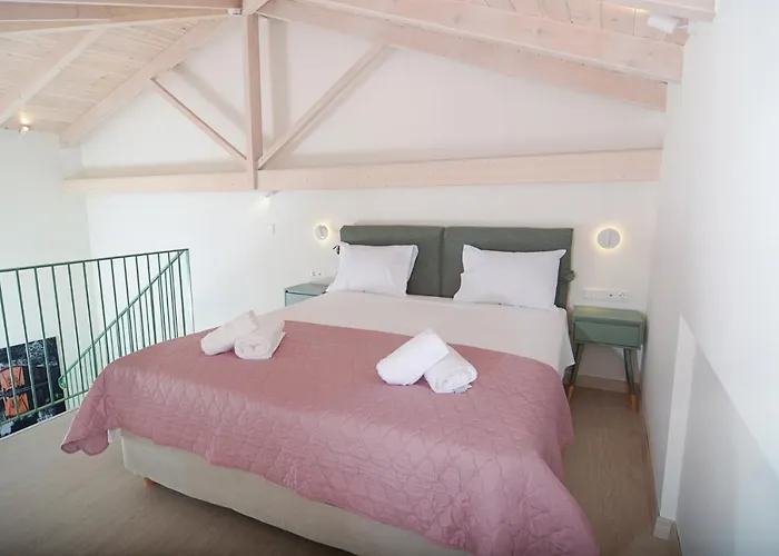 Isavella's Under The Castle * Kalamata