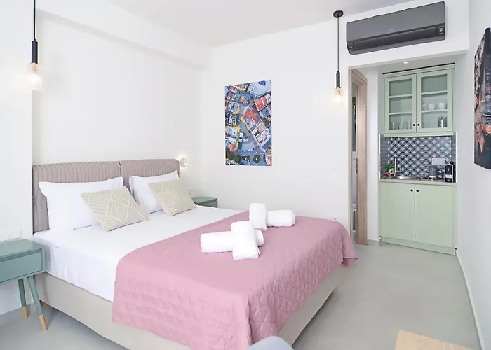 Isavella's Under The Castle Apartment Kalamata