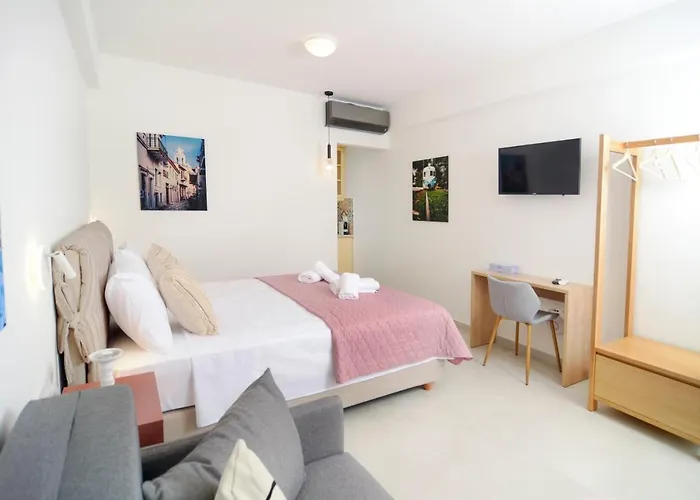 Isavella's Under The Castle